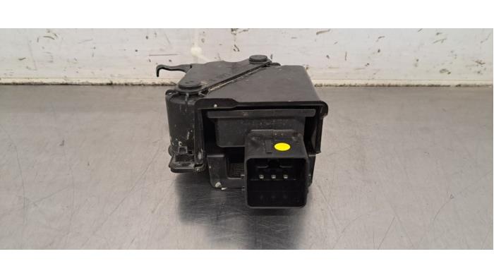 Relais Start/Stop Peugeot 2008