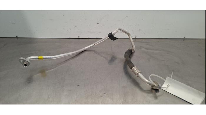 Tuyau clim Peugeot 2008