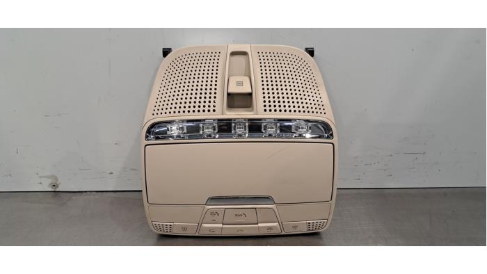 Eclairage intérieur avant Mercedes E-Klasse