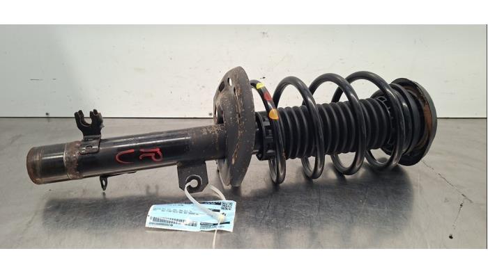 Amortisseur avant droit Peugeot 2008