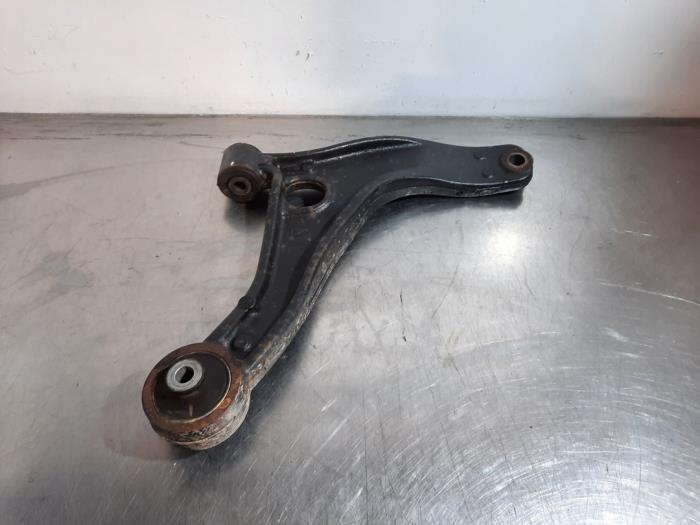 Bras de suspension avant droit Renault Master