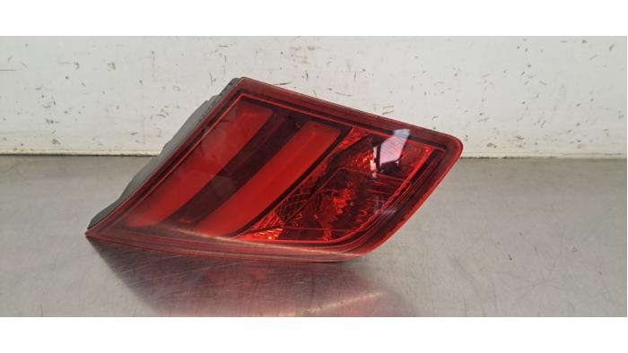 Feu arrière droit Peugeot 308