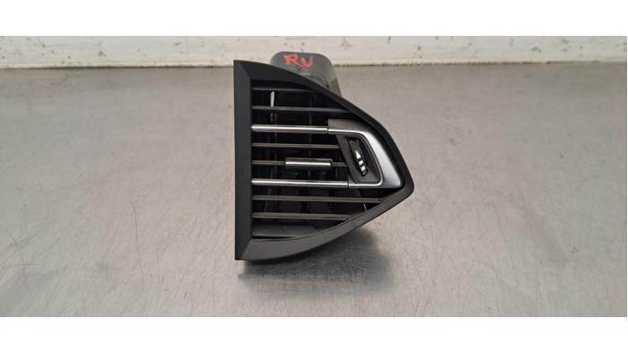 Grille aération tableau de bord Peugeot 308
