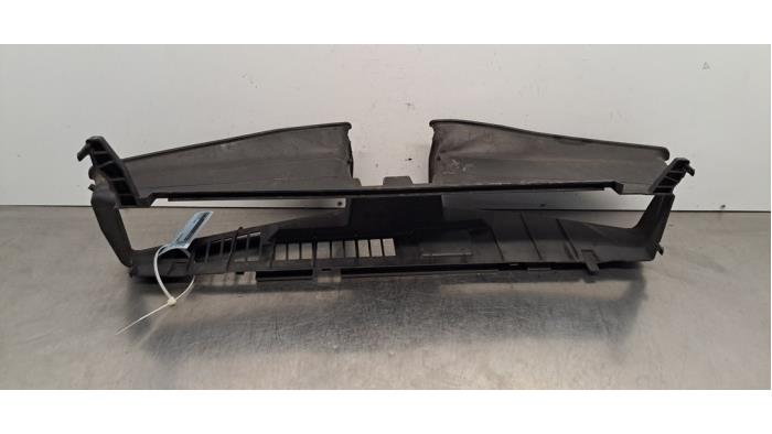 Guidage d'air Opel Astra