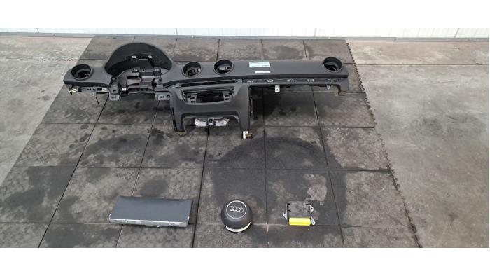 Kit airbag + tableau de bord Audi S3
