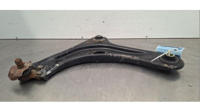 Bras de suspension avant gauche Peugeot 2008