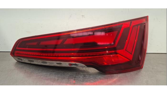 Feu arrière droit Audi Q5