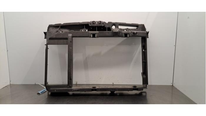 Panneau avant Peugeot 2008