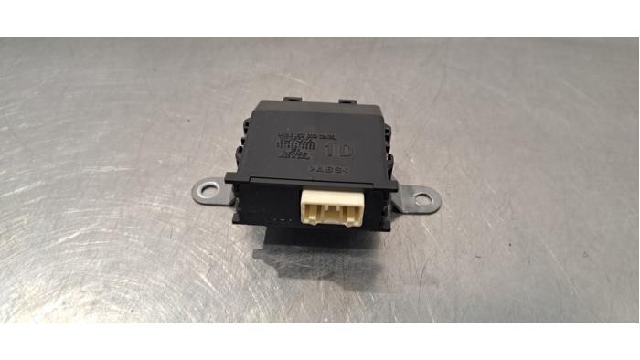 Module verrouillage central des portes Lexus UX