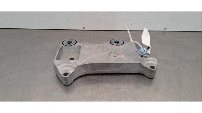 Support moteur Peugeot 3008
