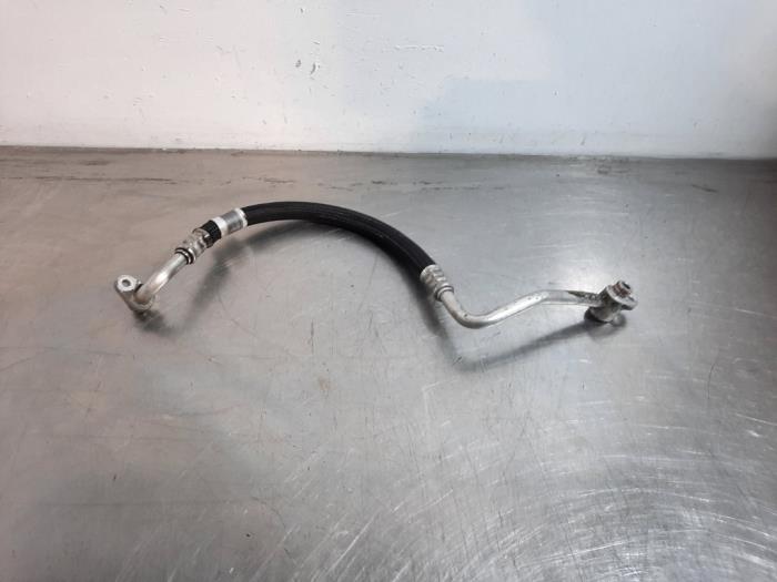 Tuyau clim Peugeot 2008