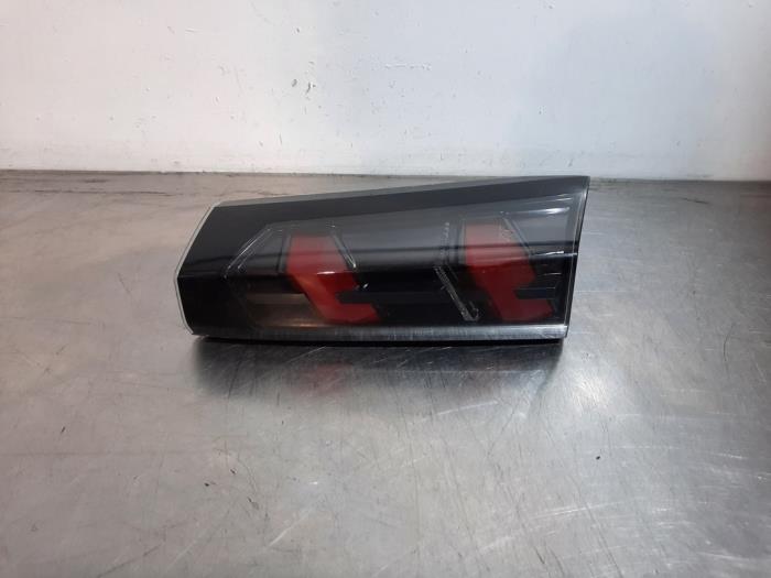 Feu arrière droit Peugeot 2008