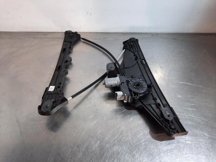 Moteur de vitre portière Peugeot 2008