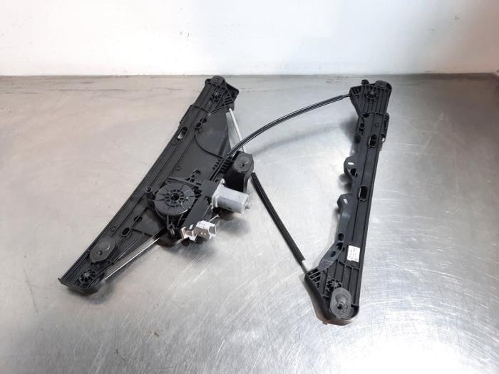 Moteur de vitre portière Peugeot 2008