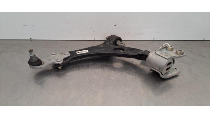 Bras de suspension avant gauche Peugeot 5008