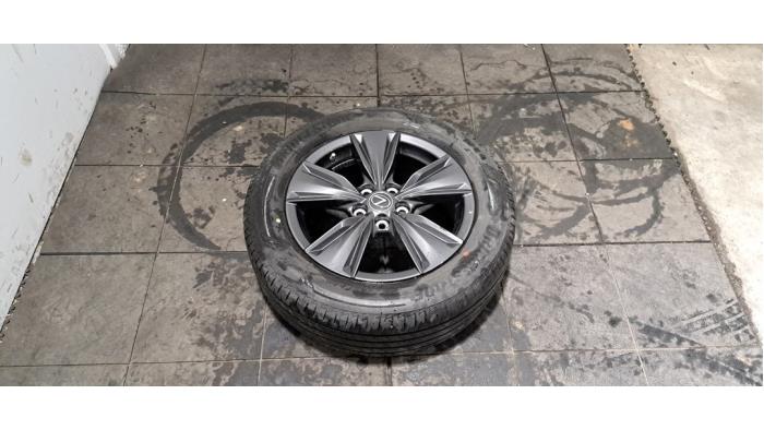 Jante + pneumatique Lexus UX