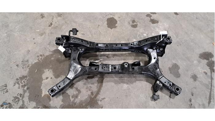 Faux châssis Lexus UX