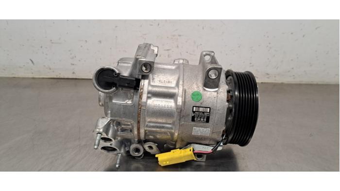 Pompe clim Peugeot 5008