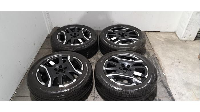 Kit jantes + pneumatiques Peugeot 3008