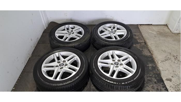 Kit jantes + pneumatiques Toyota C-HR