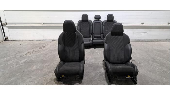 Kit revêtement (complet) Peugeot 5008