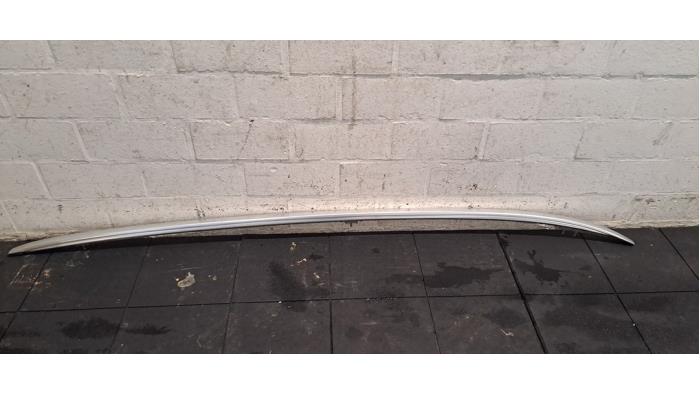 Rail de toit droit Mercedes E-Klasse