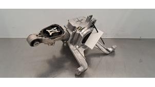 Gebruikte Motorsteun Mercedes CLA Shooting Brake (118.6) 1.3 CLA-250 e Turbo 16V Prijs € 133,10 Inclusief btw aangeboden door Autohandel Didier