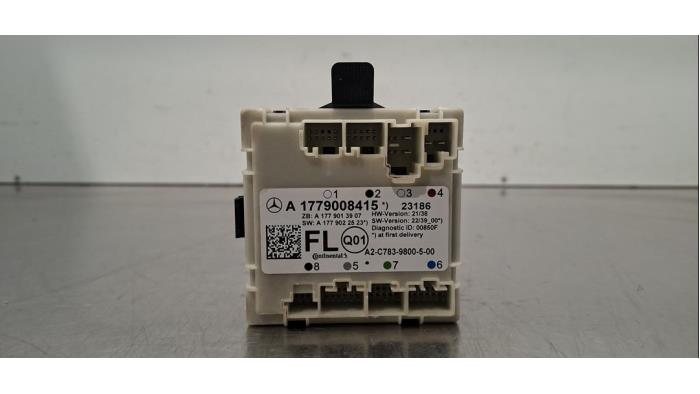 Module verrouillage central des portes Mercedes CLA