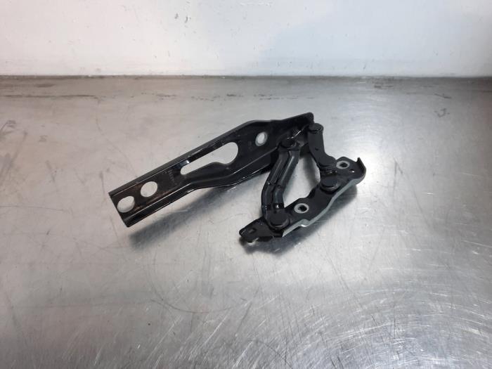 Charnière capot Cupra Formentor