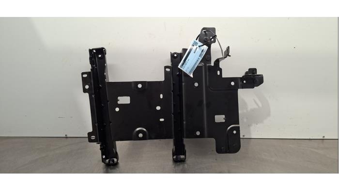 Support (divers) Peugeot 3008