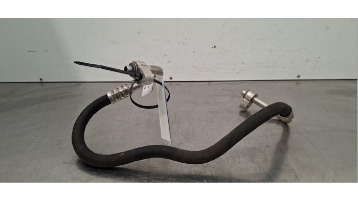 Tuyau clim Mercedes CLA