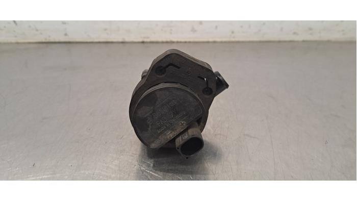 Pompe à eau supplémentaire Mercedes CLA