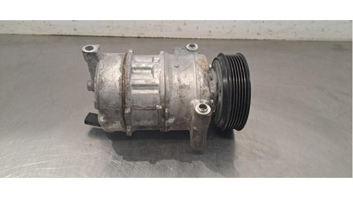 Pompe clim Volkswagen Polo