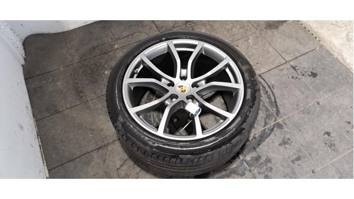 Jante + pneumatique Porsche Cayenne