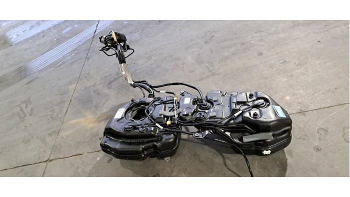 Réservoir de carburant Mercedes GLC-Klasse