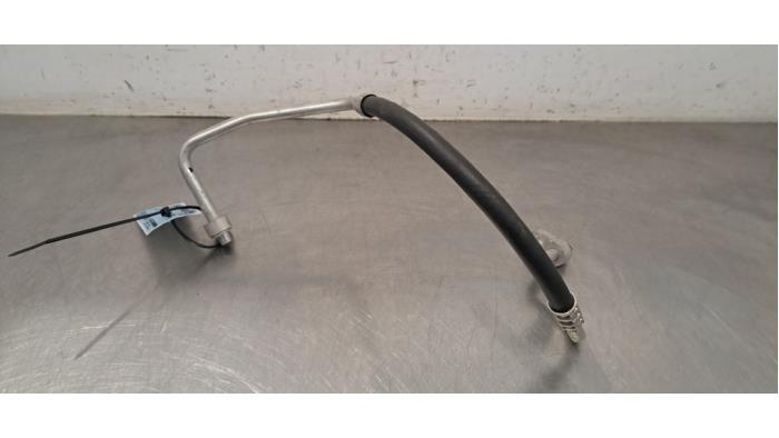 Tuyau clim Mercedes CLA