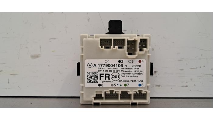 Module verrouillage central des portes Mercedes CLA