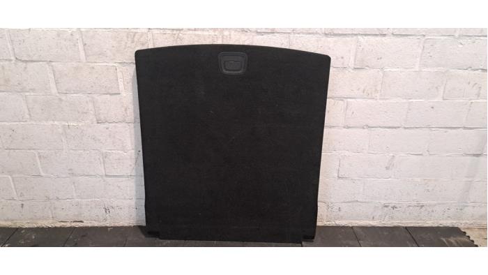 Coffre tapis Mercedes CLA