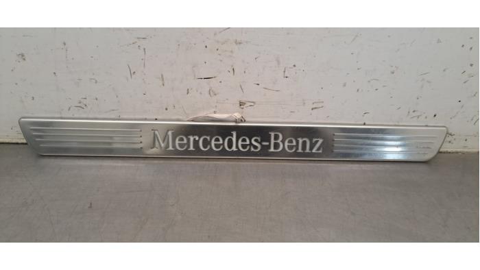 Bande décorative Mercedes CLA