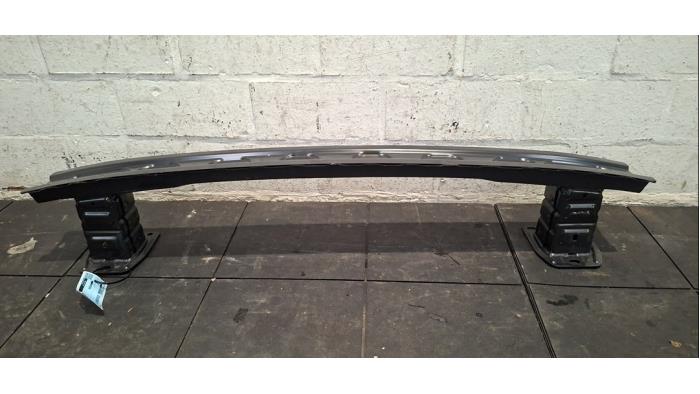 Cadre pare-chocs arrière Mercedes CLA