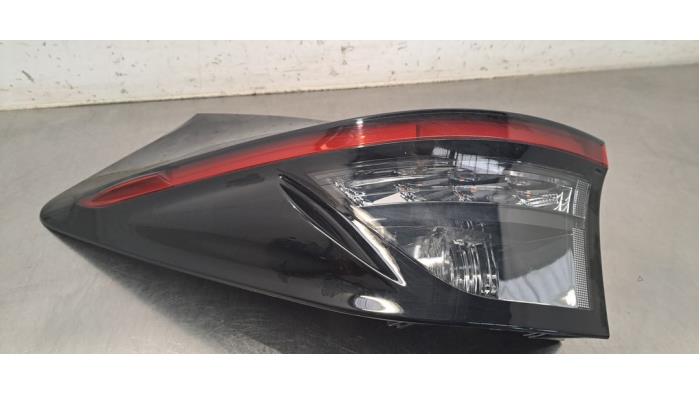 Feu arrière gauche Toyota Yaris Cross