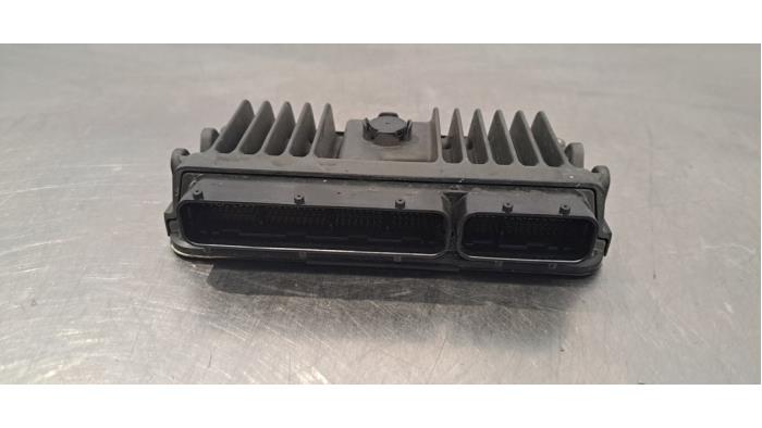 Ordinateur gestion moteur Toyota Yaris Cross