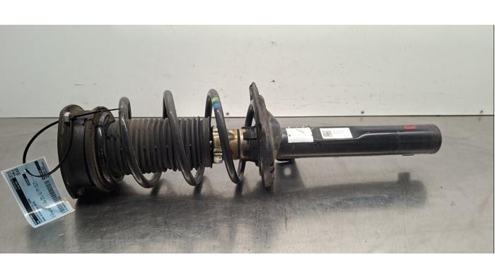 Amortisseur avant droit Skoda Octavia