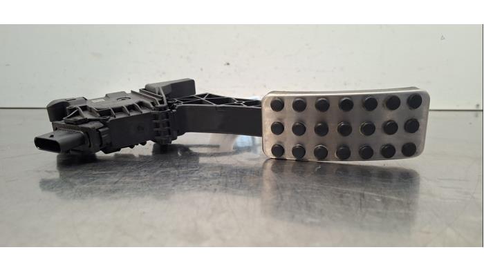 Pédale d'accélérateur Mercedes CLA