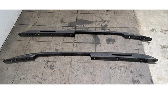 Kit rails de toit Dacia Duster