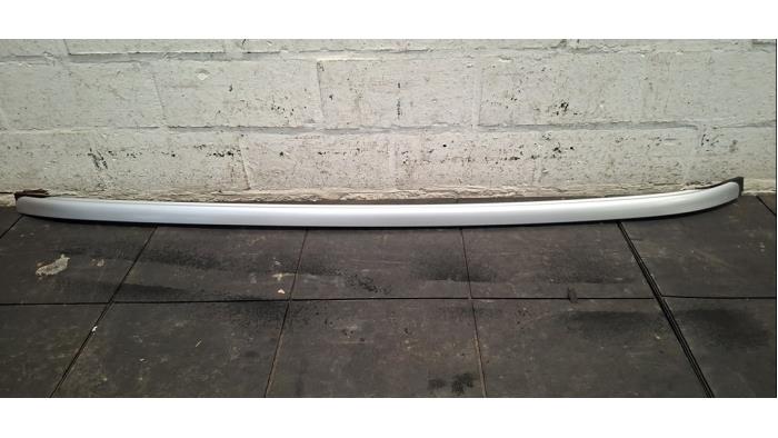 Rail de toit gauche Toyota Yaris Cross