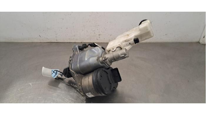 Assistant de freinage Toyota Yaris Cross