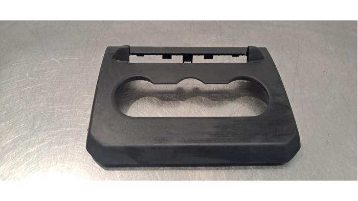 Elément tableau de bord Dacia Duster