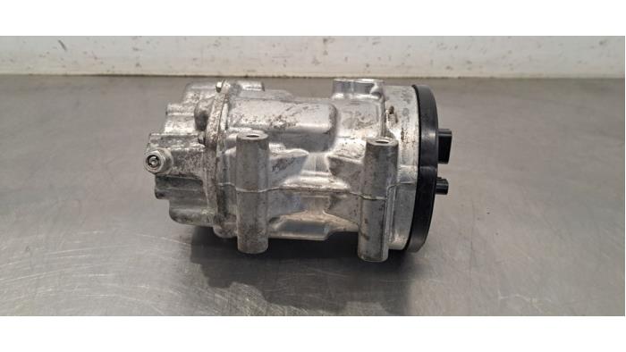 Pompe clim Toyota Yaris Cross