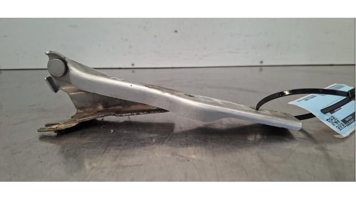 Charnière capot Volkswagen Polo